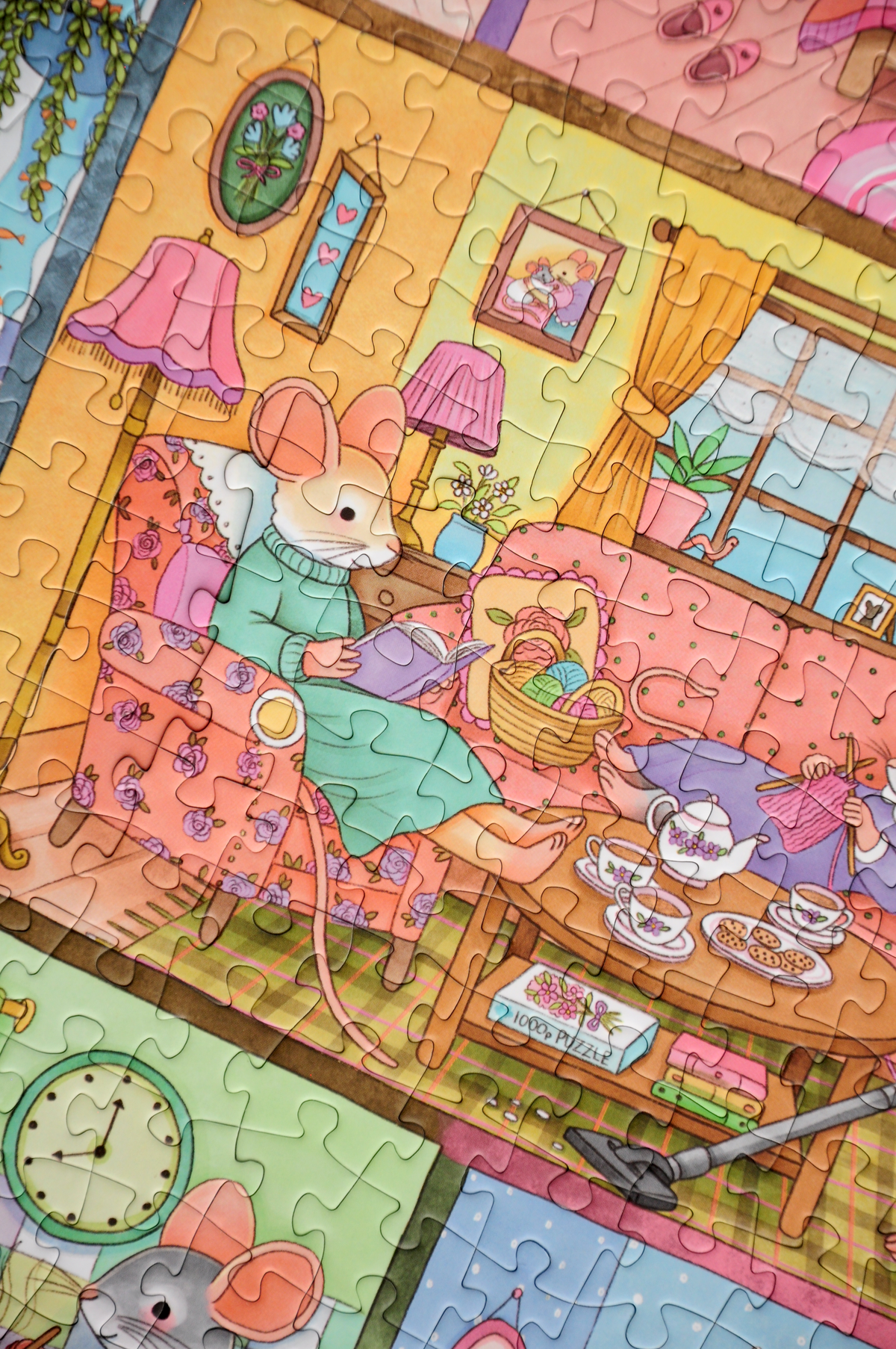 Mouse House Jigsaw Puzzle (1000 Pieces)