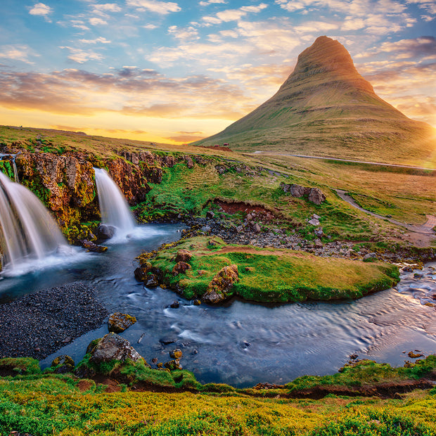 Bluebird -  Waterfall in Iceland, Kirkjufellsfoss - 2000 palaa