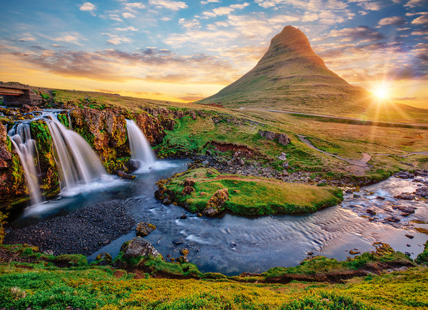 Bluebird -  Waterfall in Iceland, Kirkjufellsfoss - 2000 palaa